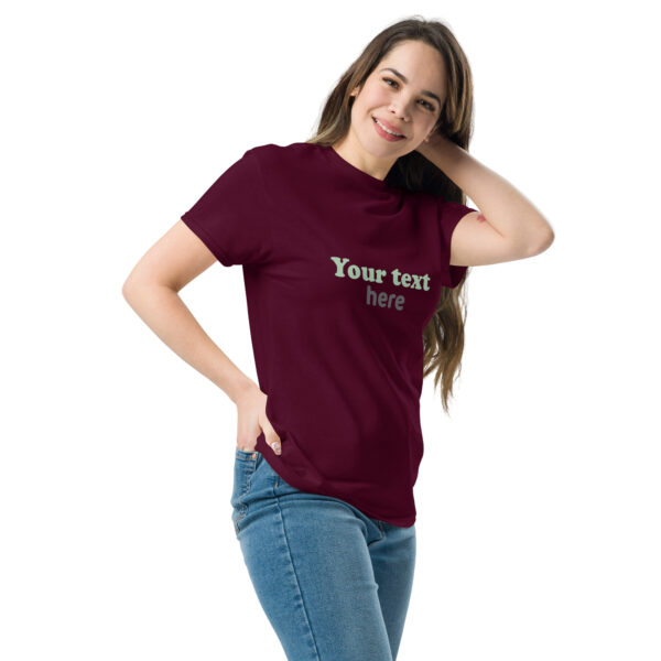 Klassisches Unisex T-Shirt